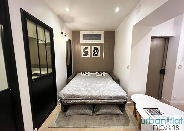 Urban Flat 178 - Cosy Chic 2 Bedroom Flat In Paris